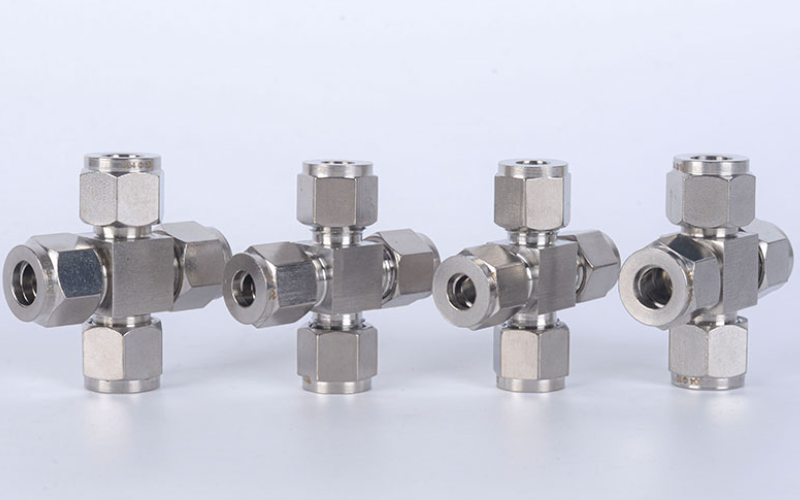 4 Way Ball Valves Stainless Steel11